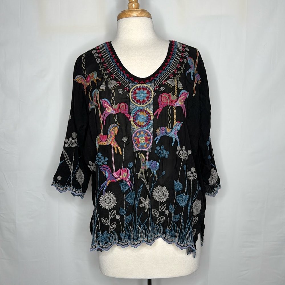 Johnny Was 3/4 sleeve embroidered top size small